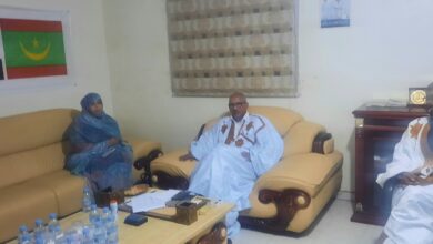 صورة رئيس حزب الإصلاح يستقبل السيدة عربية سيد إبراهيم  رئيسة النادي الموريتاني للجاليات