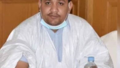 صورة كتب الخبير المحاسبي والفاعل السياسي السيد سيدي ولد إبراهيم ولد إبراهيم