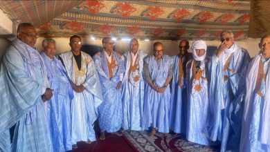 صورة وفد قيادي من حزب الإصلاح يتوجه إلى مدينة وادان للمشاركة في مهرجان مدائن التراث