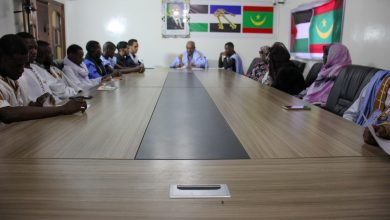 صورة رئيس الحزب يجتمع باللجنة التحضيرية لاتحاد الطلاب المرتبط بالحزب