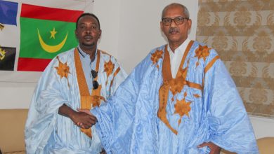 صورة اعادة التحاق الشخصية الوطنية إبراهيم ولد الشيخ ولد ابوه بحزب الإصلاح