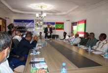 صورة تحت عنوان إفطار مع الصحافة وصناع الرأي حزب الإصلاح يستضيف شخصيات سياسية وإعلامية