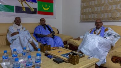 صورة الزعيم السياسي الوزير المصطفى ولد اعبيد الرحمن يسحب حزبه من الإنصاف ويدمجه في حزب الإصلاح